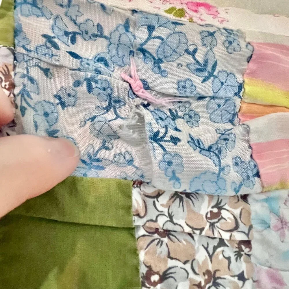 Quilted baby Blanket, VTG Baby Patchwork Blanket 1968 Vtg Quilt, Patchwork Quilt